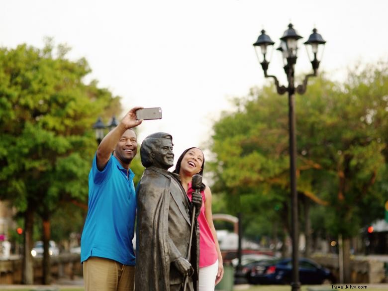 Estátua de James Brown 