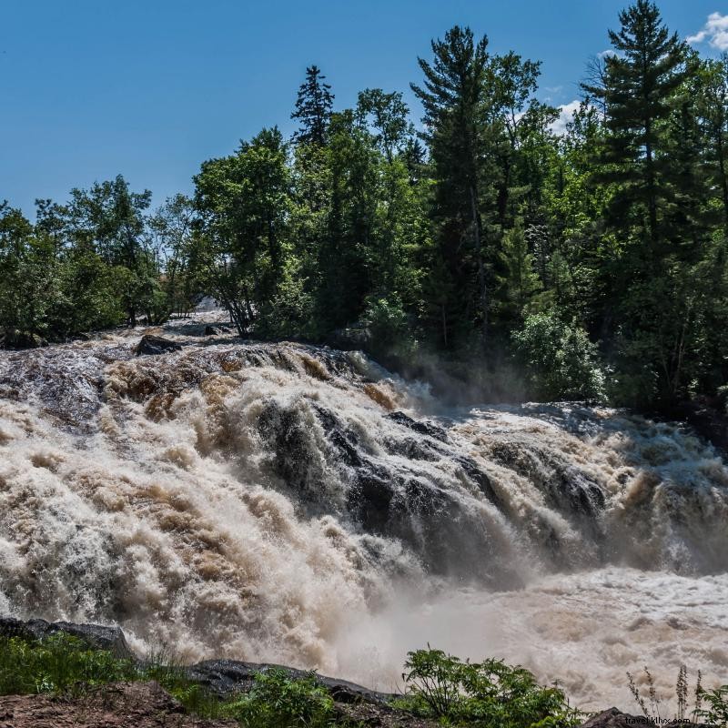 Pagayage populaire au sud des eaux limitrophes 