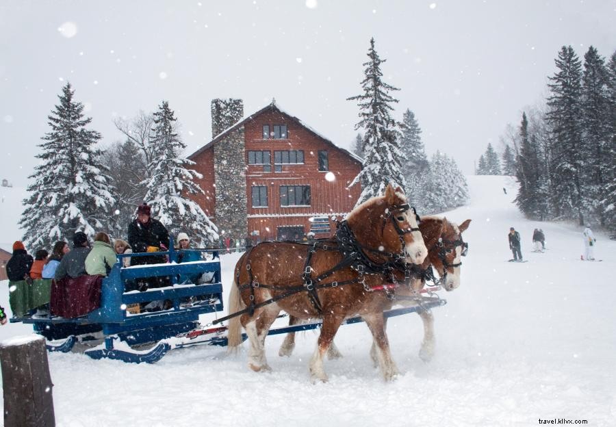 18 famose destinazioni per lo sci alpino in Minnesota 