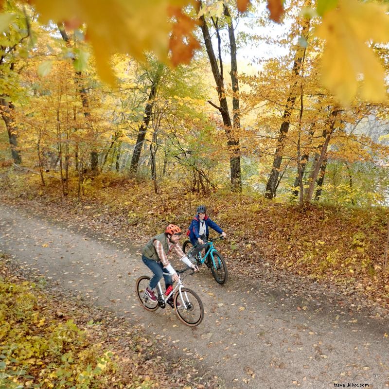 Visitez la vallée de Sainte-Croix pour découvrir de charmantes villes fluviales et des parcs d État pittoresques 