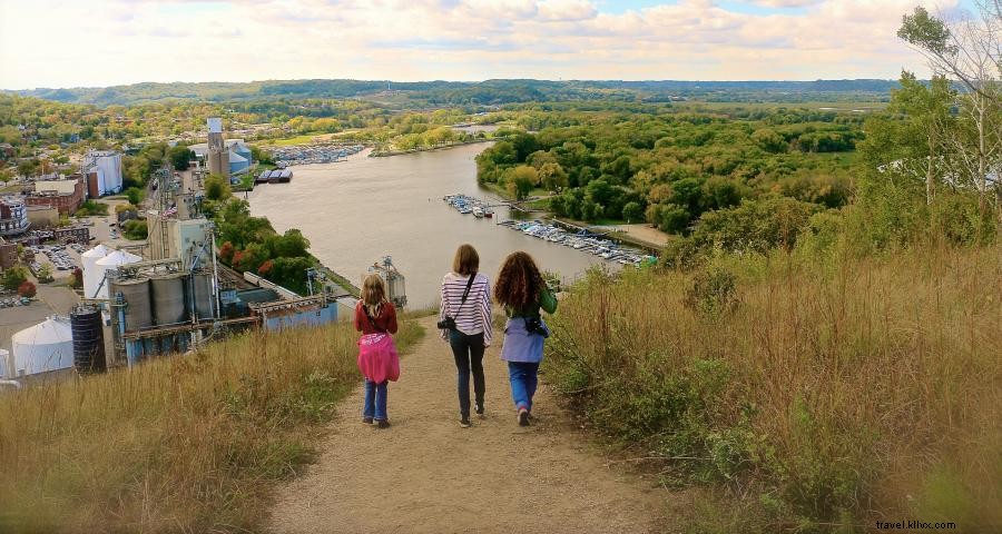 Os lugares mais bonitos para caminhar em Minnesota no outono 