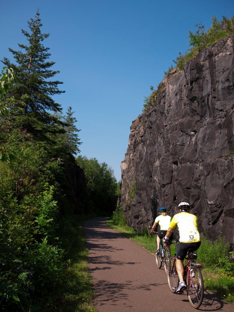 Pedalea desde el Capitolio hasta Canadá en la Ruta de la Estrella del Norte 