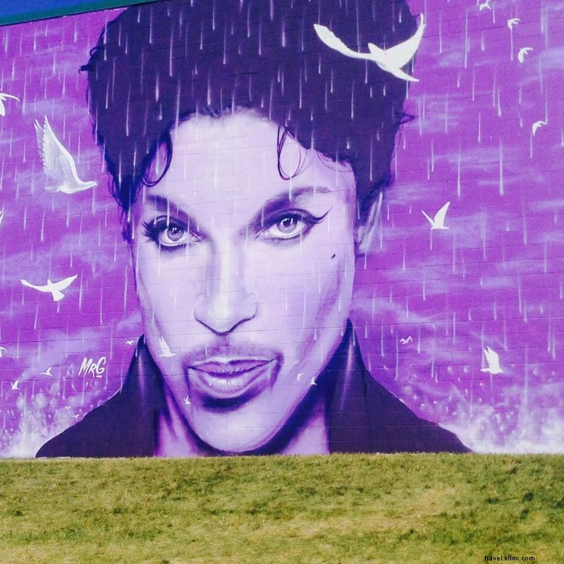 Celebre la vida de Prince en este tour autoguiado 