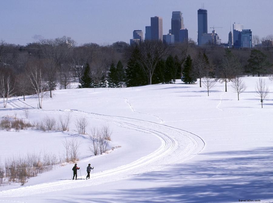 Aprenda a practicar esquí de fondo en Minnesota 