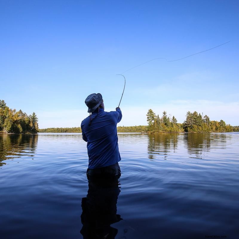 Tempat Memancing Sungai di Negeri 10, 000 Danau 