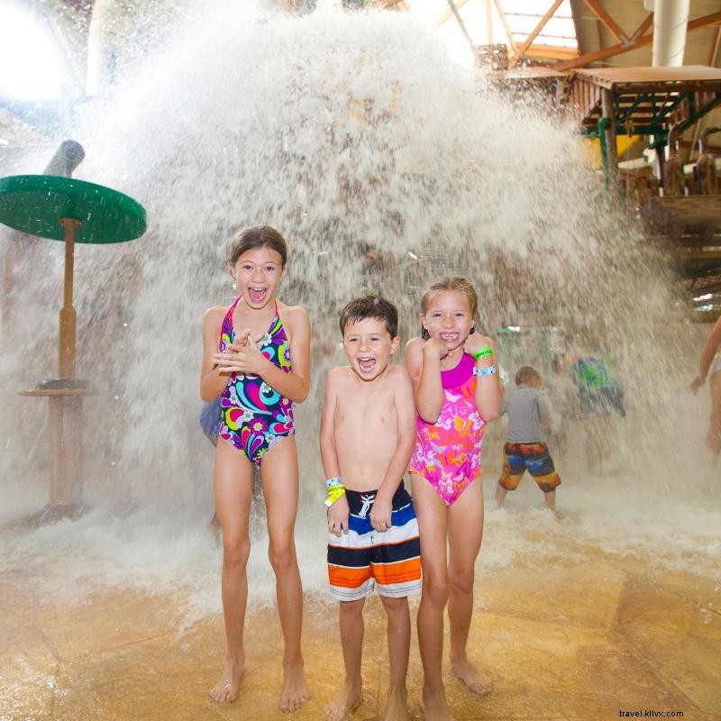 Membuat Splash di Taman Air Dalam Ruangan Minnesota 