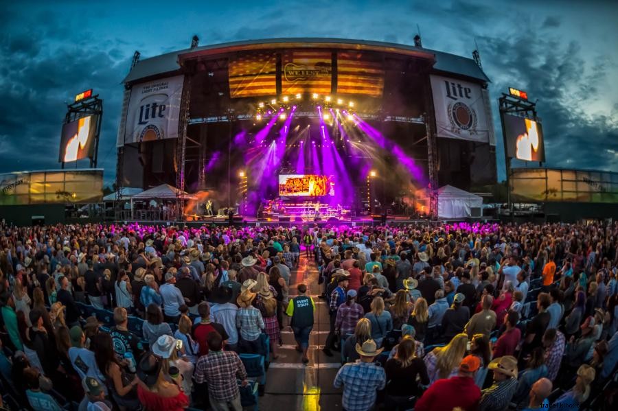 Los festivales de verano de Minnesota combinan música y acampada 