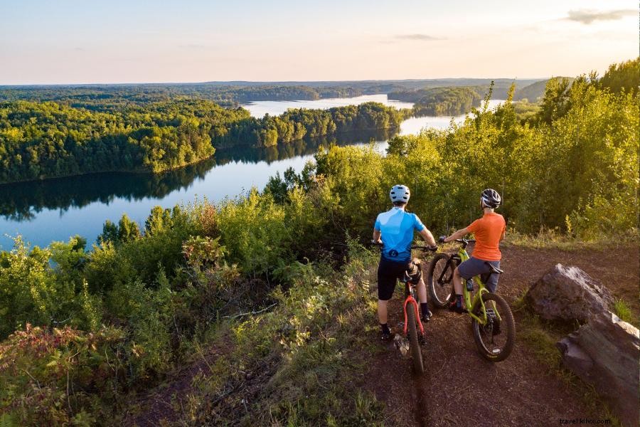 Andare in mountain bike a Detroit Lakes e Cuyuna 