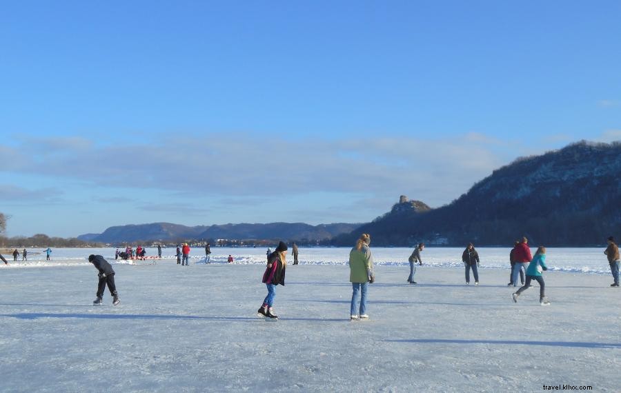 Deslízate sobre estas fantásticas pistas de patinaje sobre hielo al aire libre 