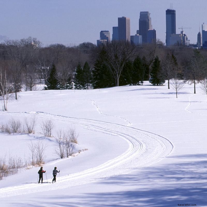 Mengapa Minnesota adalah Mekah untuk Ski Lintas Alam 