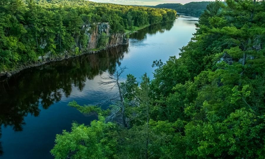 ミネソタ州のカヌーとカヤックのための6つの素晴らしい水路 