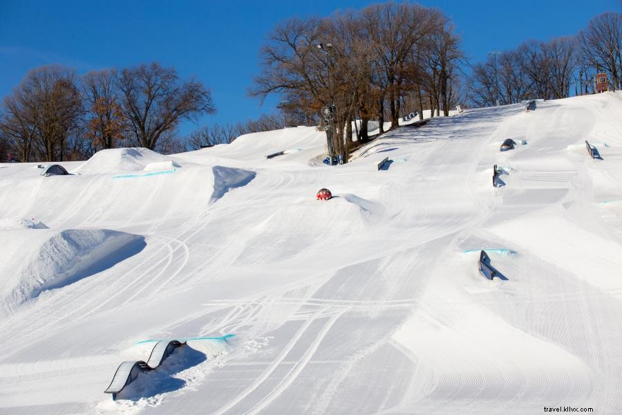 Evite as multidões nas montanhas:encontre o melhor esqui em Minnesota neste inverno 