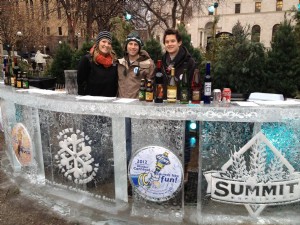 Dégustez une boisson froide dans un bar de glace du Minnesota 