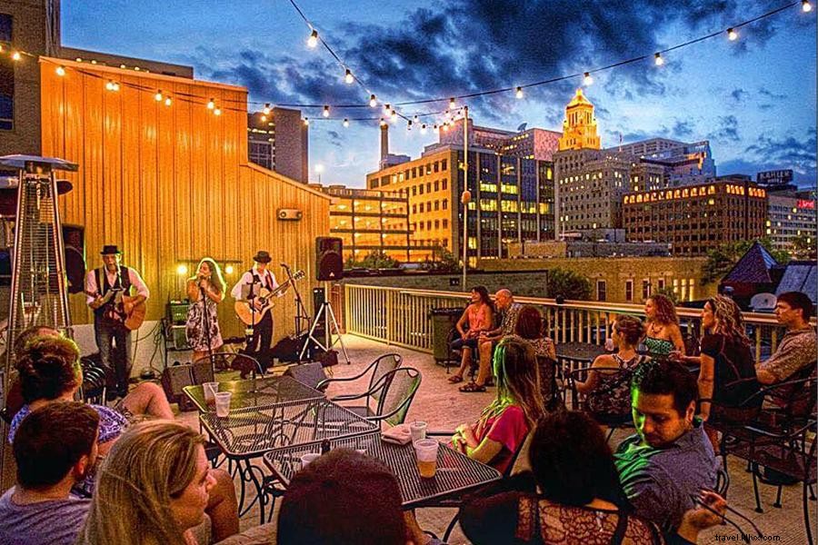 5 restaurants pour dîner sur la terrasse et sur le toit au Minnesota 