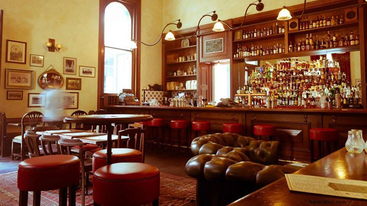 Salto de bar entre los mejores bares de whisky de Brisbanes 
