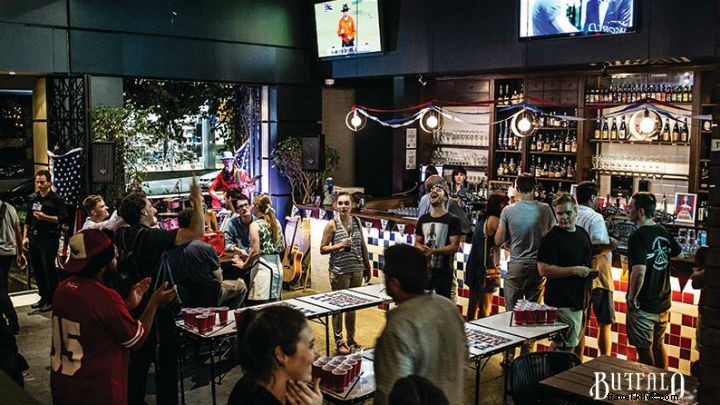 Bar hop di antara bar wiski terbaik Brisbane 