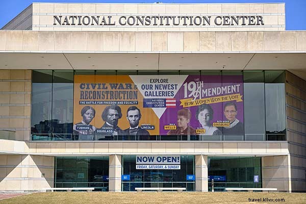 Adéntrate en la historia en el National Constitution Center 