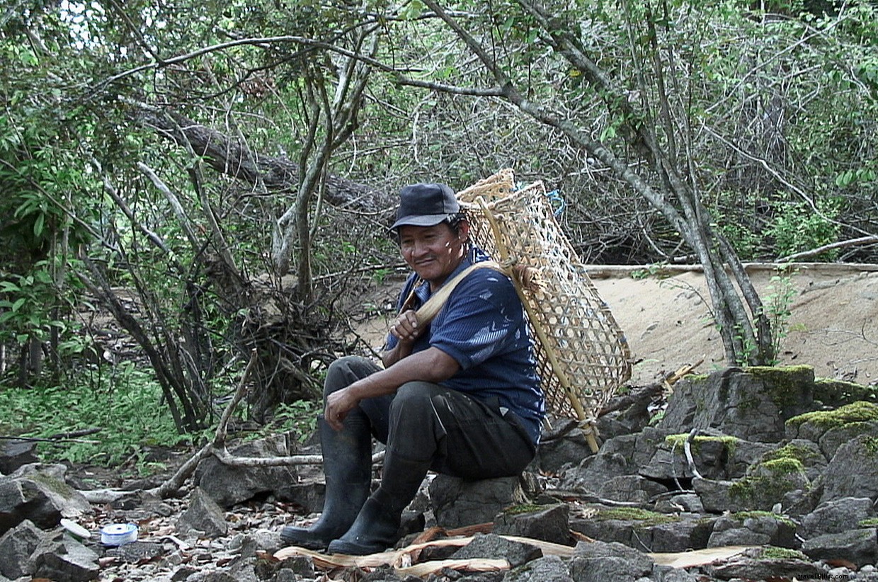 Remote River Man:a la deriva en Guyana 