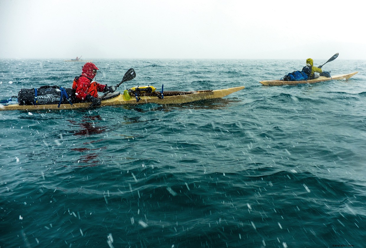 Cibo, Acqua, Neve | Kayak all isola di Baffin 