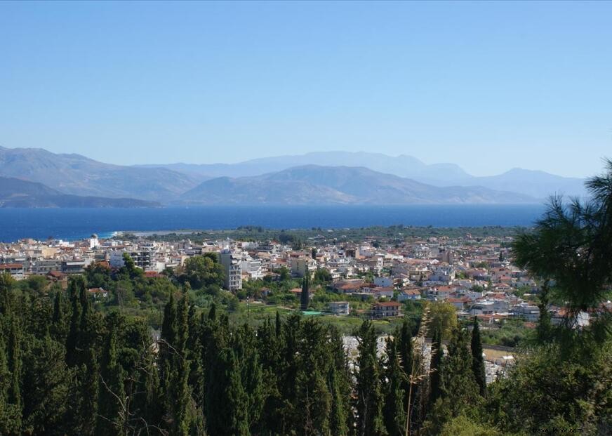 Aegio adalah rahasia yang tersimpan dengan baik di Achaean Riviera 