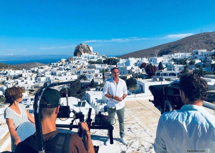 Nikos Aliagas y TF1 en Amorgos Island con el apoyo del Authentic Big Blue 