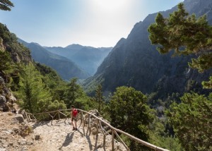 ギリシャの7つの必見のハイキングの目的地 