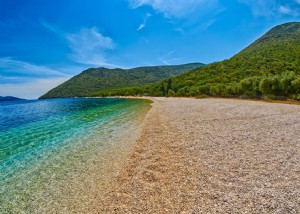 Visiter Céphalonie :pourquoi cette belle île grecque est-elle connue ? 