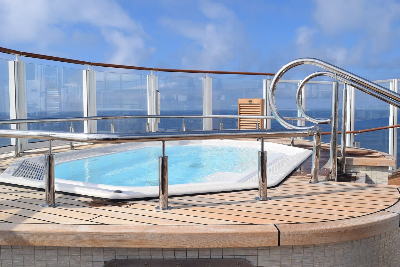 8 Kapal Pesiar Single Terbaik untuk Pelancong Solo