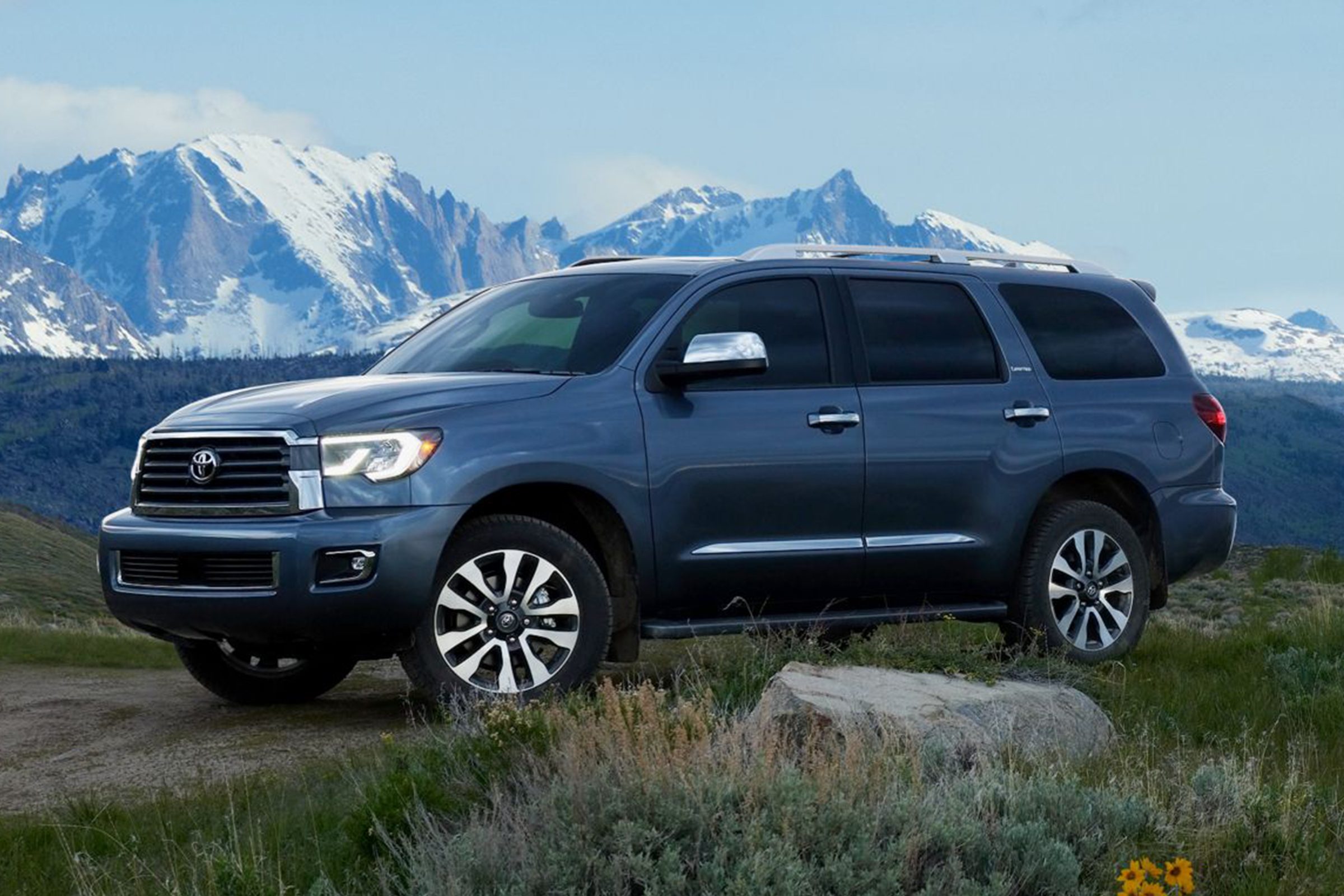 16 Mobil Road Trip Terbaik