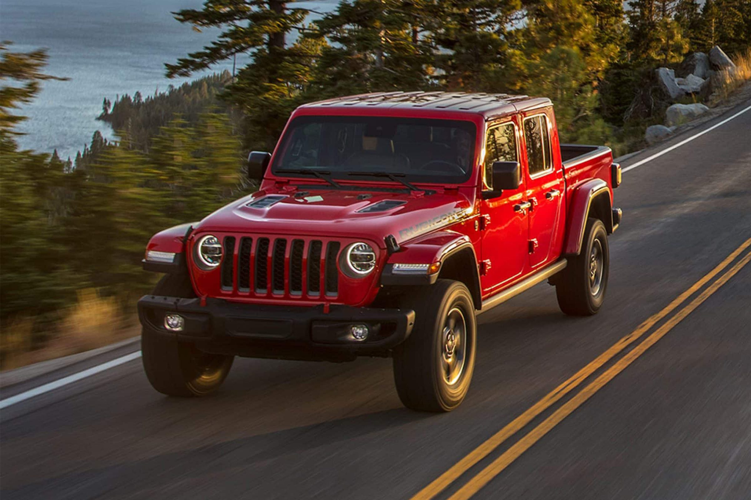 16 Mobil Road Trip Terbaik