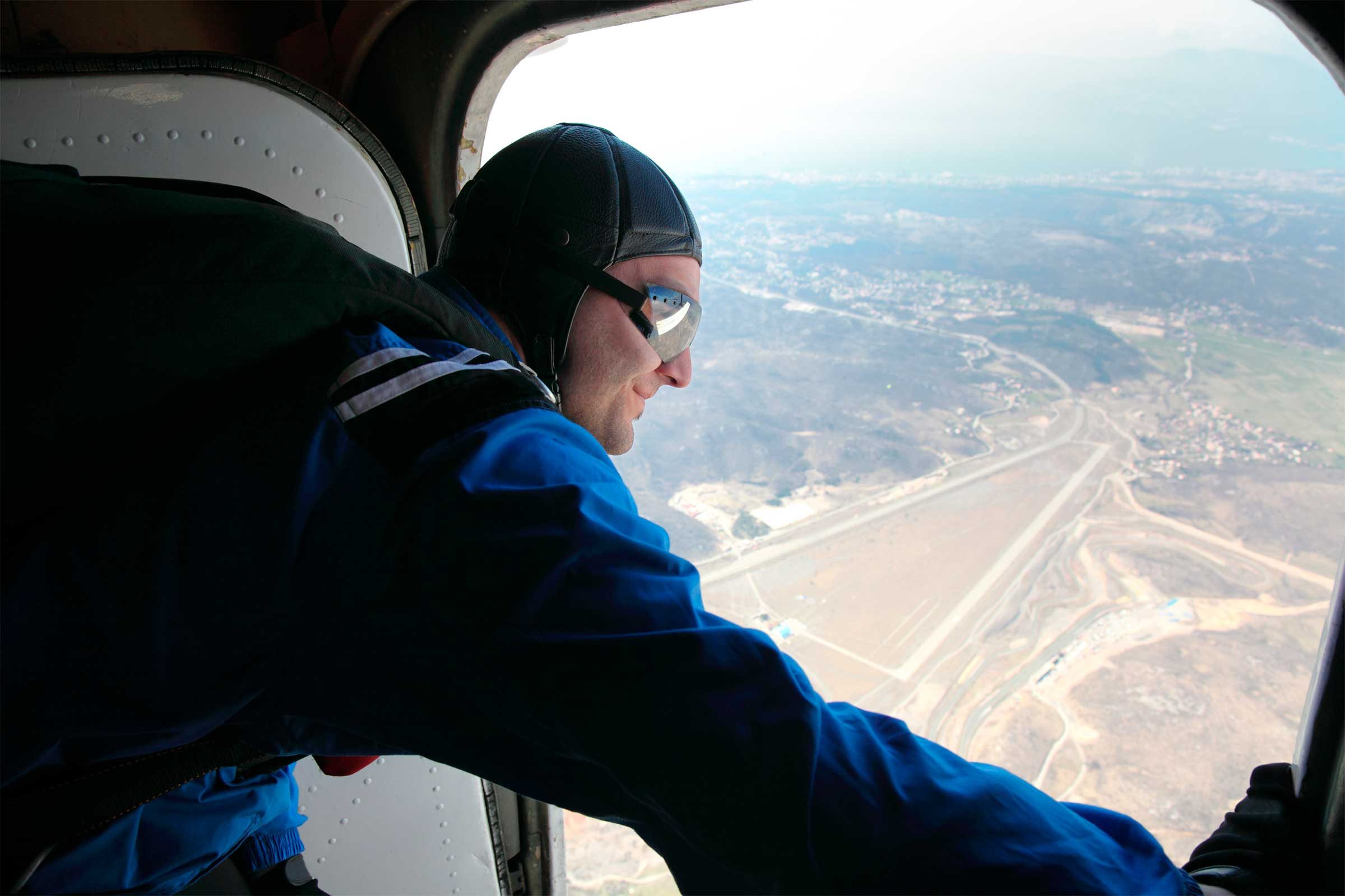 12 choses que vous devez savoir si le parachutisme est sur votre liste de choses à faire 