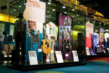 13 secretos sobre el Salón de la Fama de la Música Country que todo fanático de la música country debería saber 