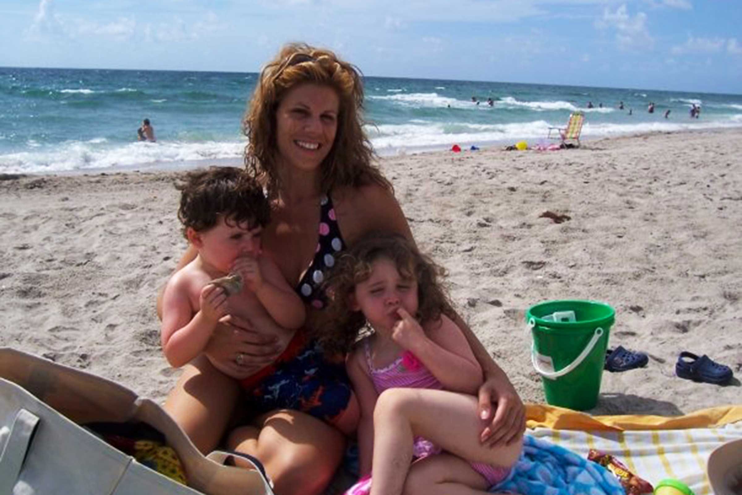 10 ingeniosos salvavidas para un día de playa sin los que los padres nunca deben salir de casa 
