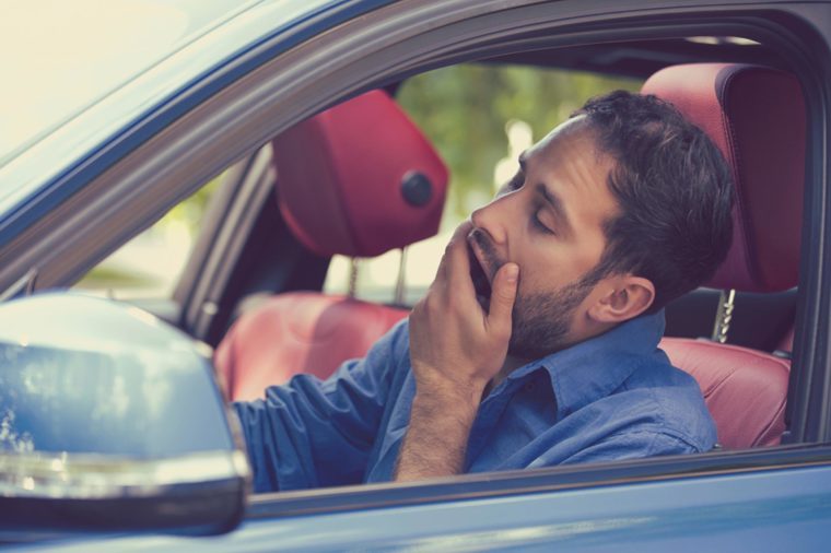 Voici tout ce que vous devez savoir pour devenir hôtesse de l air 