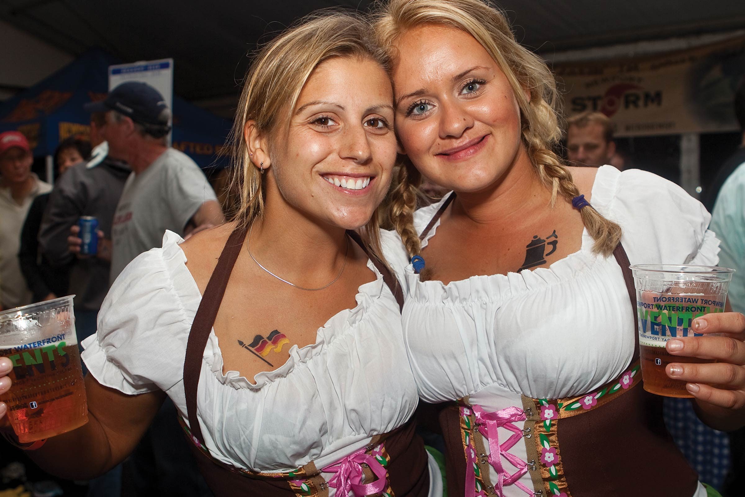 8 Oktoberfest nelle piccole città che ti faranno credere di essere in Germania 