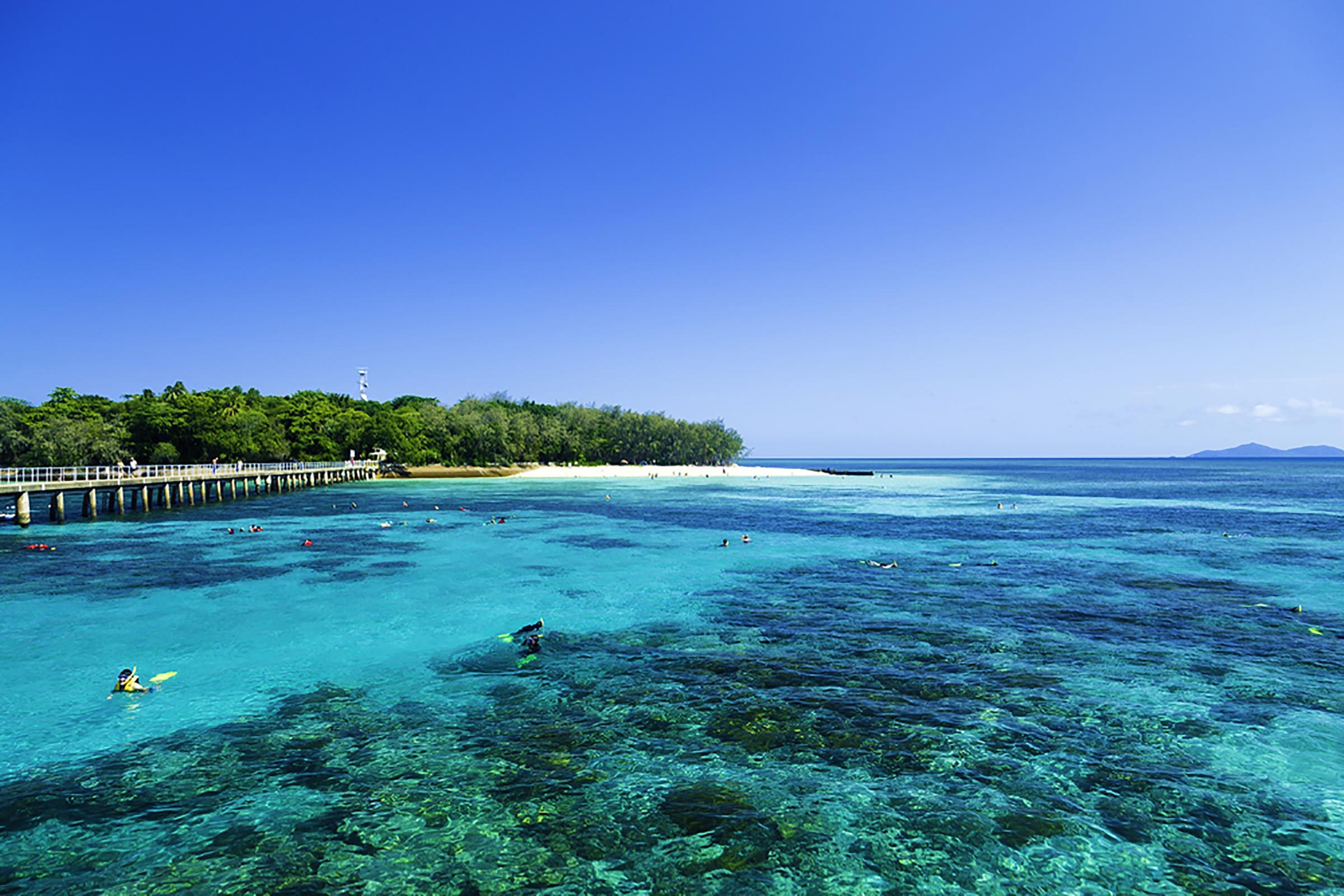 8 Pulau Cerah yang Dapat Anda Pesan untuk Natal (Ya, Pulau Pribadi Juga) 