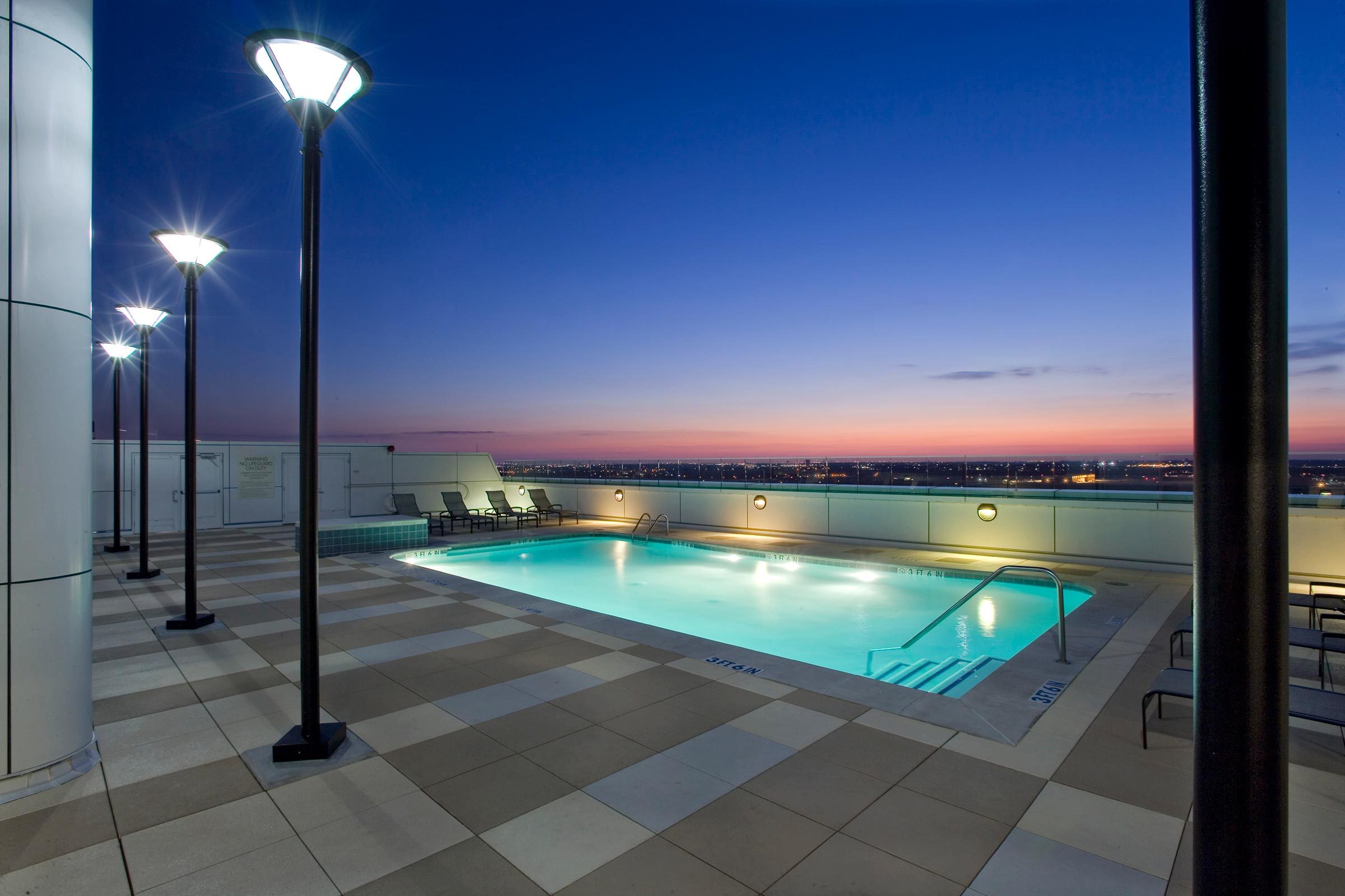 11 magníficas piscinas de aeropuerto para ver en su próxima escala 