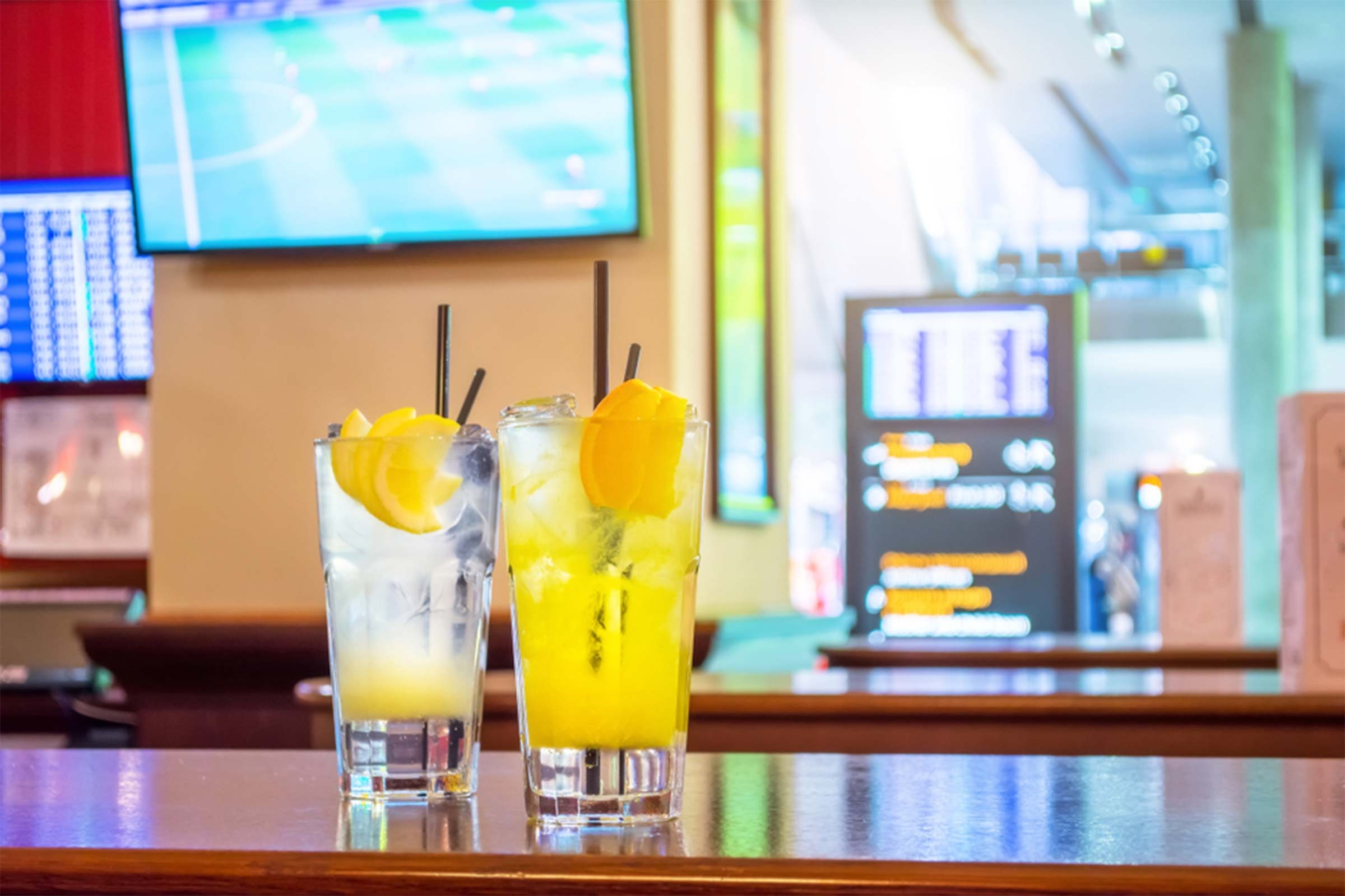 12 coisas loucas que os bartenders do aeroporto gostariam que você soubesse 
