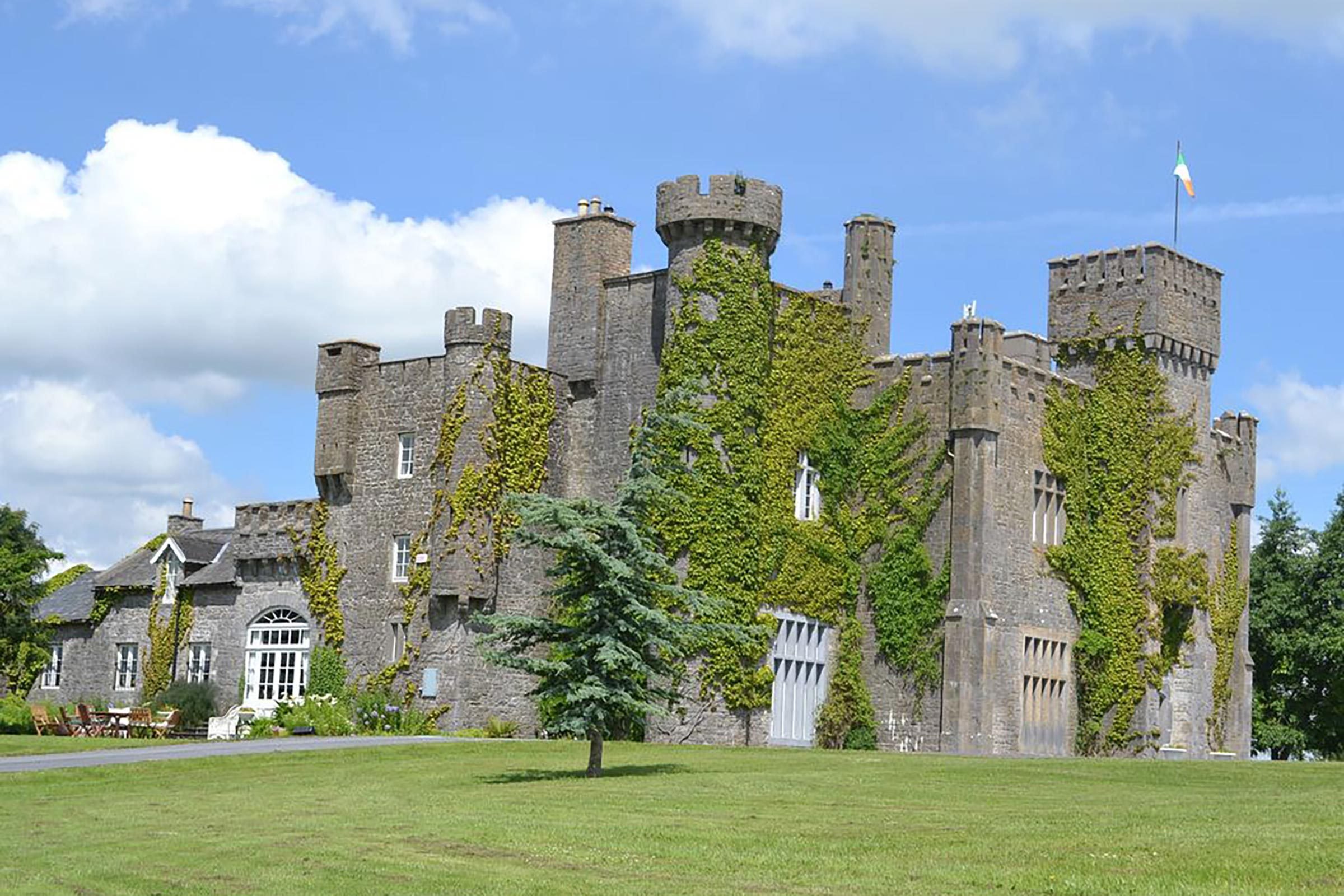 15 castelos irlandeses de conto de fadas em que você pode realmente ficar 