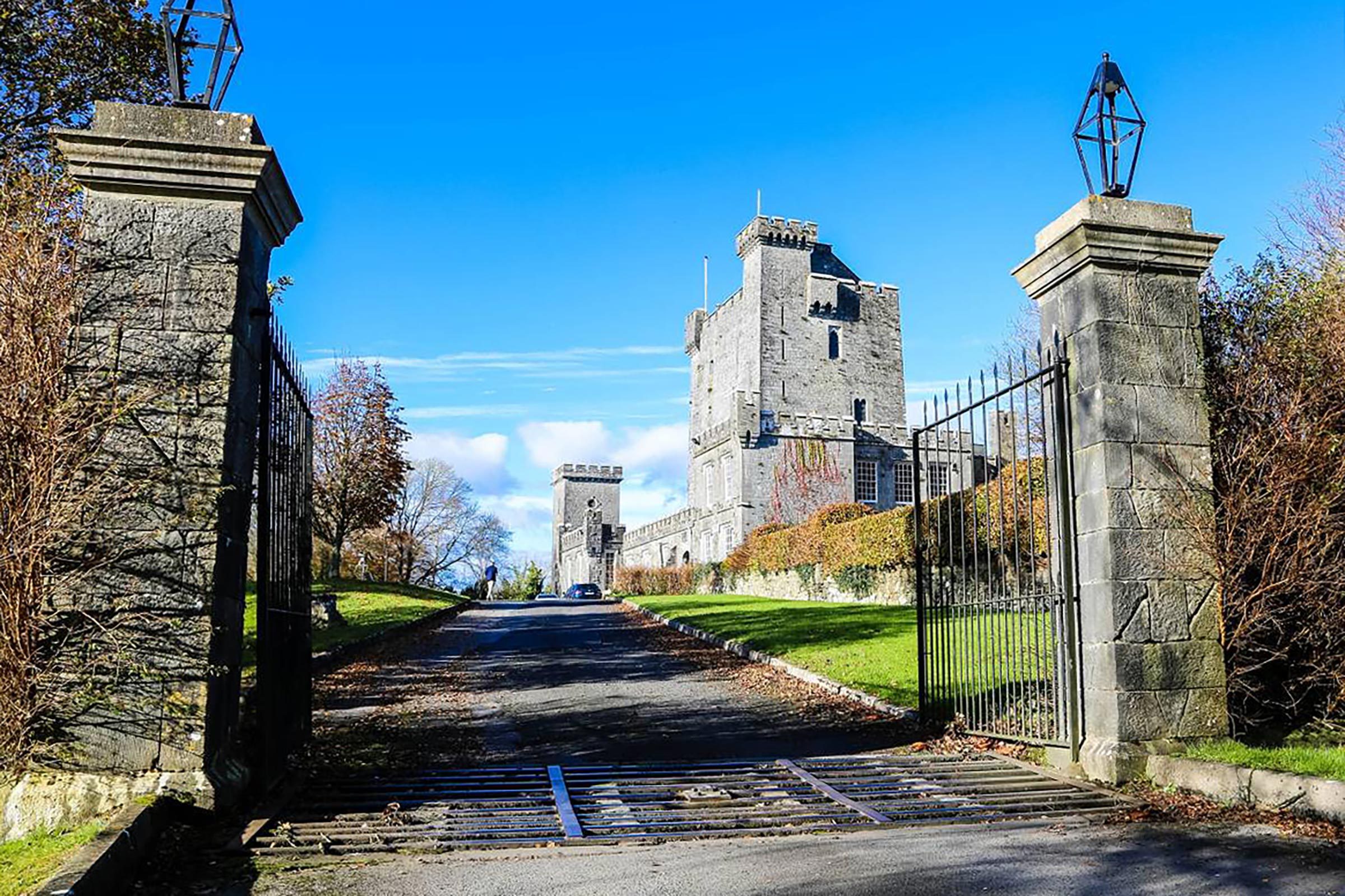 15 castillos irlandeses de cuento de hadas en los que te puedes quedar 