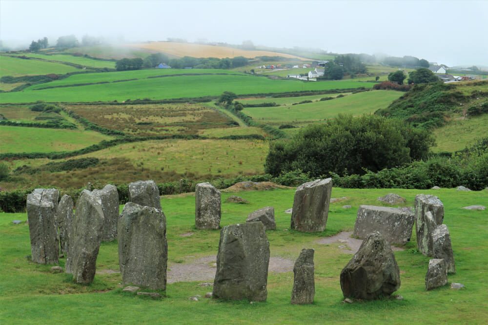 15 Situs Paling Misterius Di Irlandia 