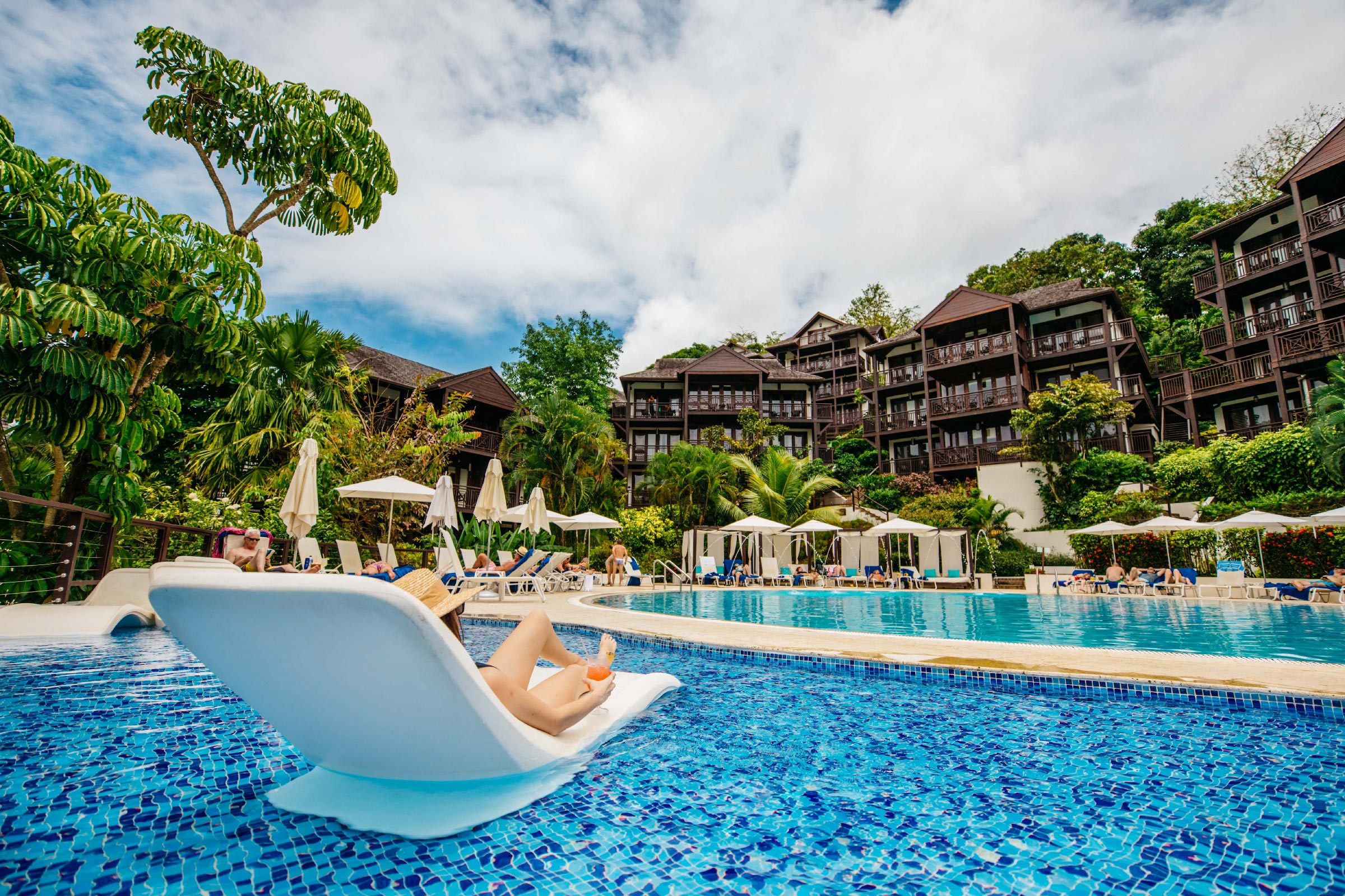 Le piscine di hotel più stravaganti del mondo 