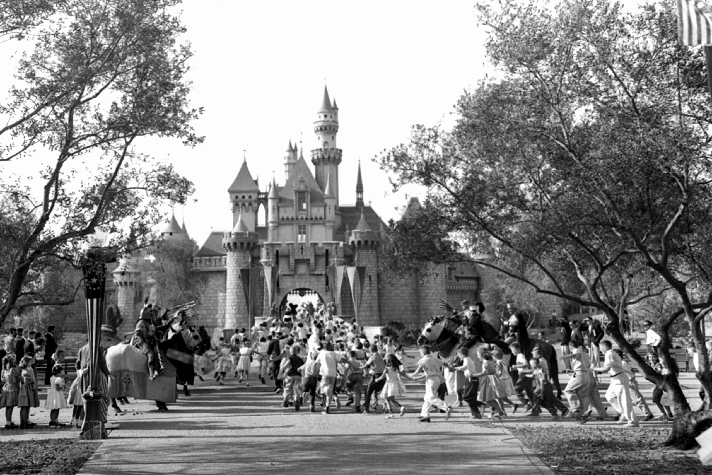 23 hechos mágicos y alucinantes sobre Disneyland 