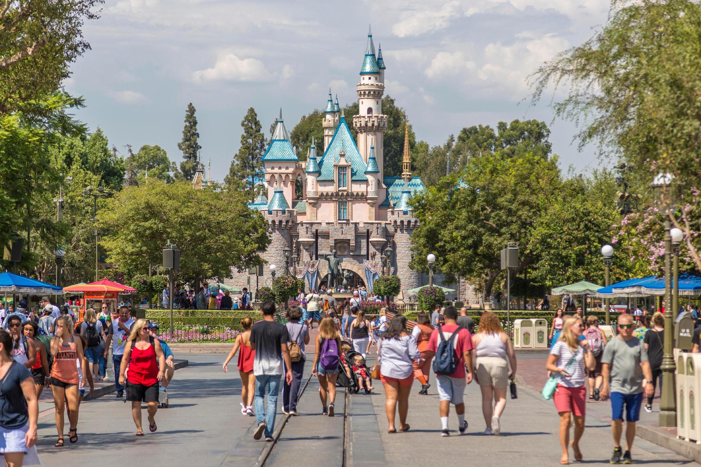 23 Fatti magici e strabilianti su Disneyland 