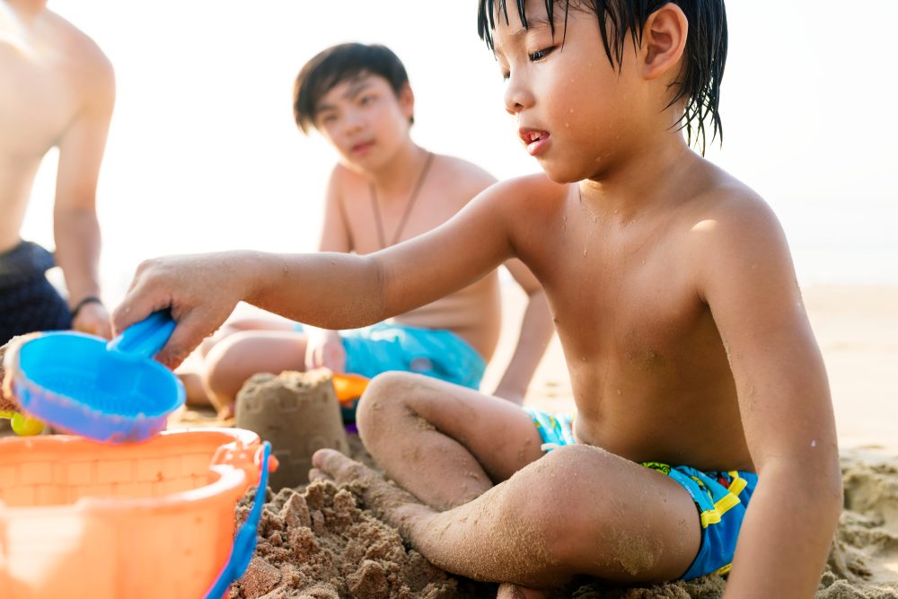 夏の旅行を節約する50の方法 