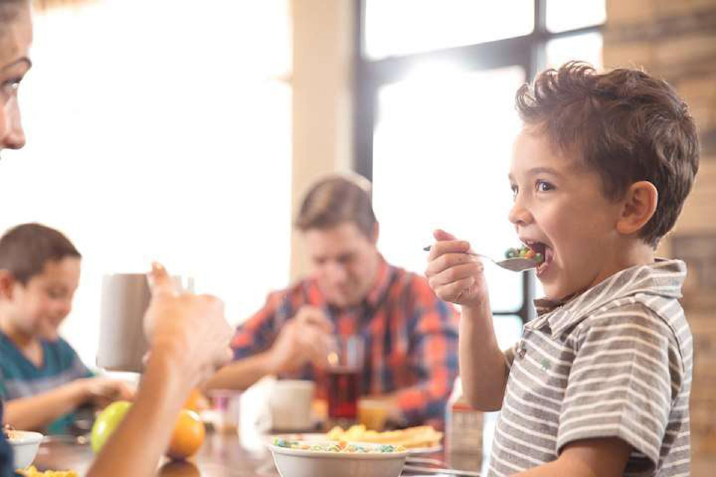 15 hôtels qui offrent un petit déjeuner chaud gratuit 