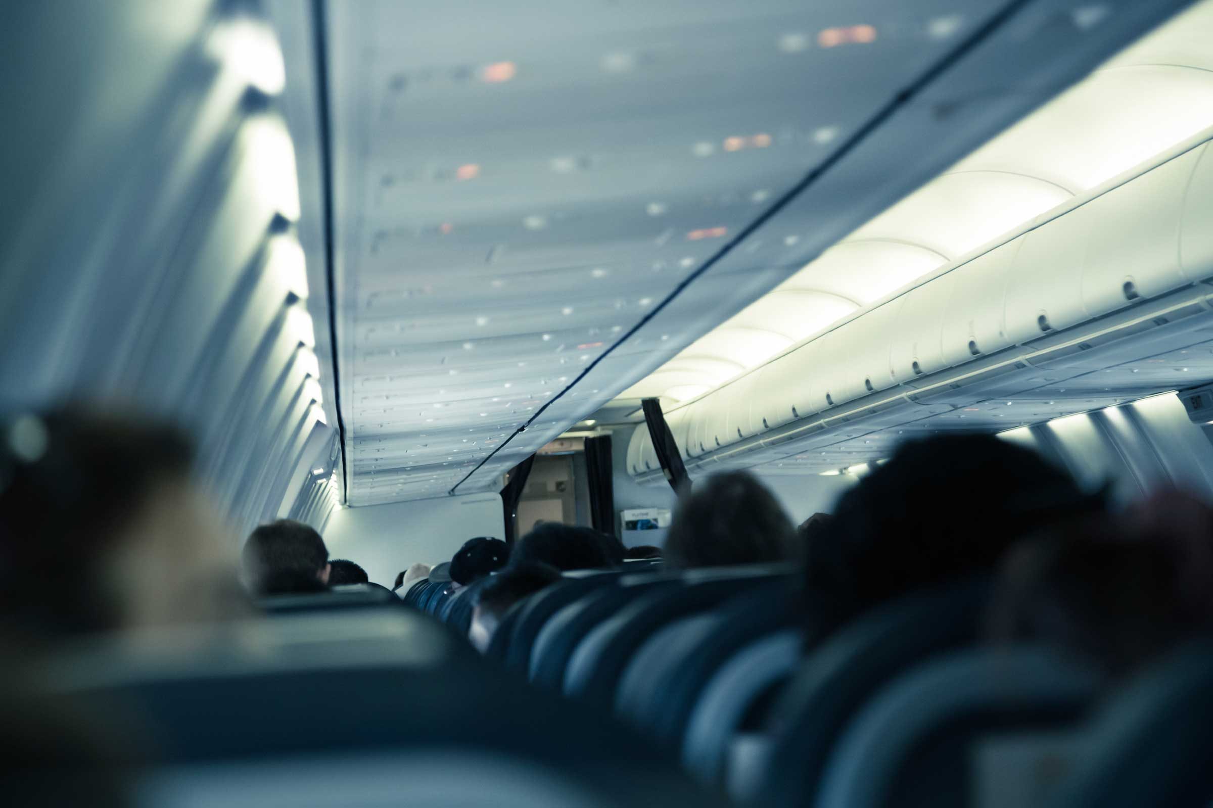9 Suara yang Anda Dengar di Pesawat—dan Apa Artinya 