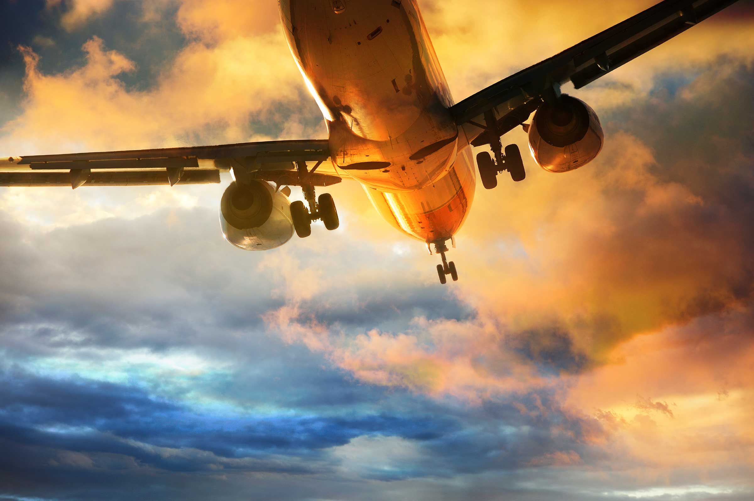 9 rumori che senti sugli aeroplani e cosa significano 
