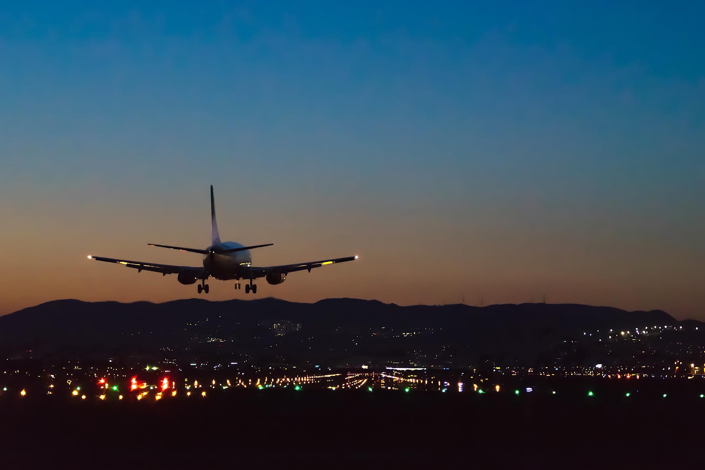 9 señales de que estás pagando demasiado por el pasaje aéreo 