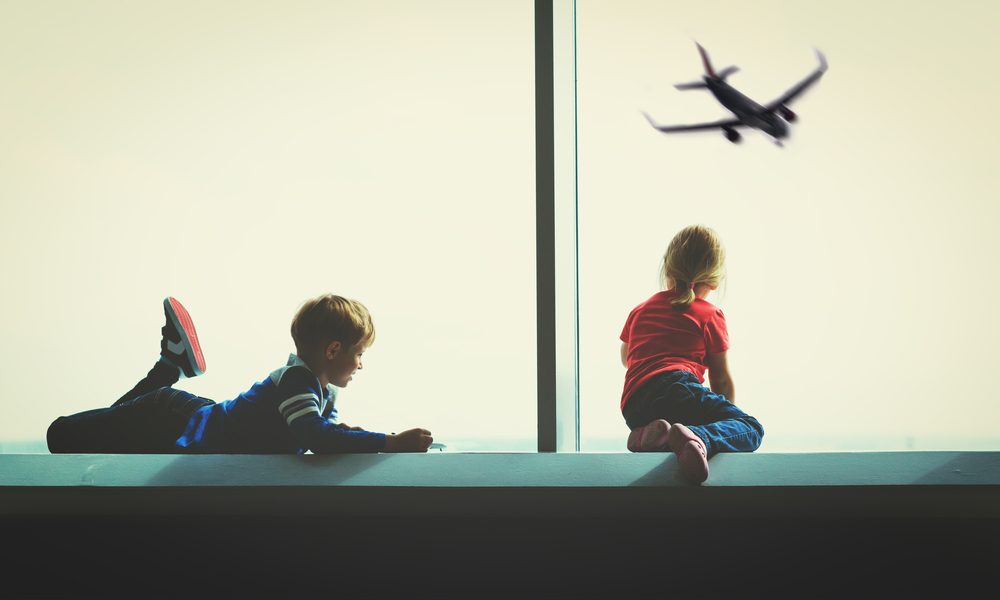 21 secretos para volar con niños de asistentes de vuelo y pilotos 